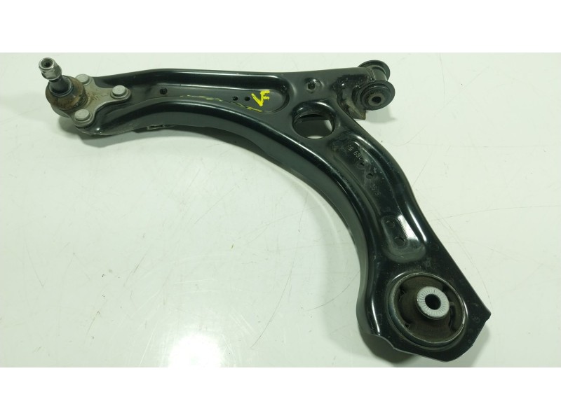Recambio de brazo suspension inferior delantero izquierdo para seat arona (kj7, kjp) 1.0 tsi referencia OEM IAM 2Q0407151E  