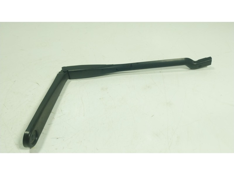 Recambio de brazo limpia delantero izquierdo para bmw 5 (g30, f90) 530 i xdrive referencia OEM IAM 61619463860  