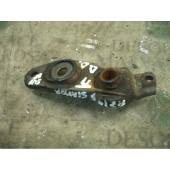 SOPORTE BRAZO SUSPENSION DELANTERO DERECHO 