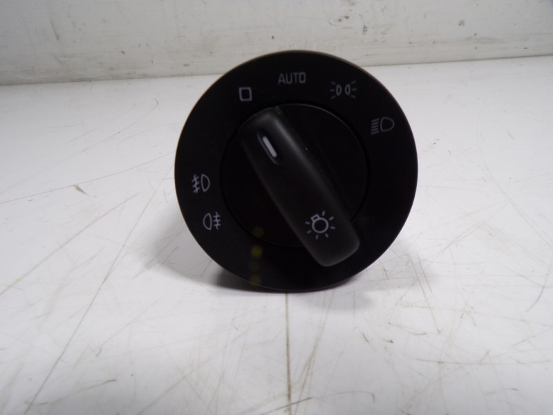 Recambio de mando luces para skoda yeti 1.2 tsi referencia OEM IAM 5L0941431EREH 5L0941431E 