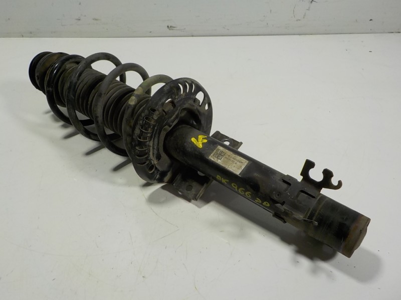 Recambio de amortiguador delantero derecho para skoda rapid 1.6 tdi dpf referencia OEM IAM 6R0413031BF 6R0413031BF 