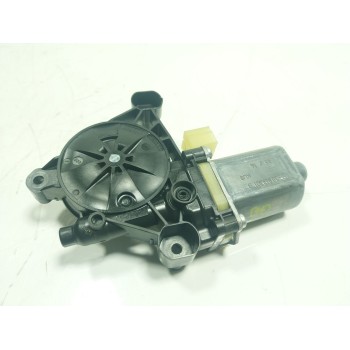 MOTOR ELEVALUNAS DELANTERO DERECHO 5Q0959801B 5Q0959801B