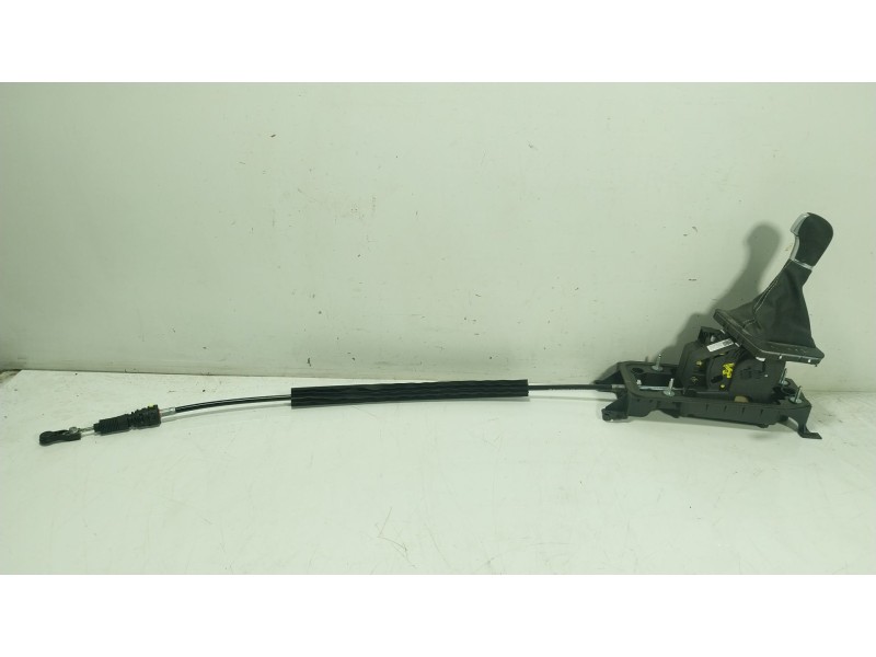 Recambio de palanca cambio para seat arona (kj7, kjp) 1.0 tsi referencia OEM IAM 2Q1713023AS 2Q1713023AS 