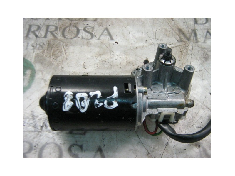 Recambio de motor limpia delantero para nissan trade 100 referencia OEM IAM   