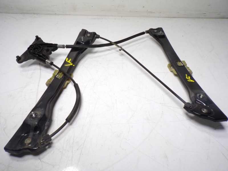 Recambio de elevalunas delantero derecho para skoda rapid 1.6 tdi dpf referencia OEM IAM 5JA837462  