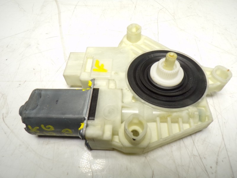 Recambio de motor elevalunas trasero derecho para skoda rapid 1.6 tdi dpf referencia OEM IAM 5JA959812G 5JA959812G 