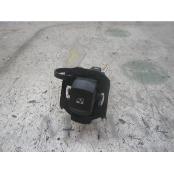 MANDO ELEVALUNAS TRASERO DERECHO 8200114209 