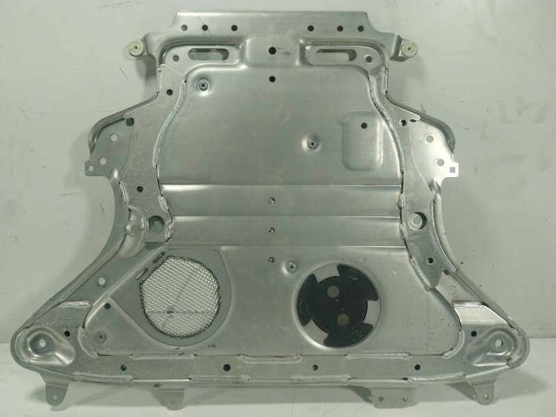 Recambio de cubrecarter para bmw 8 coupé (g15, f92) 840 d xdrive referencia OEM IAM 31106887546  