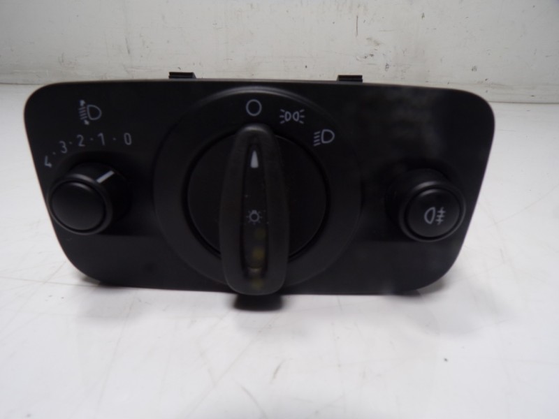 Recambio de mando luces para ford fiesta (cb1) 1.25 16v cat referencia OEM IAM 1686675 8A6T13A024AB 