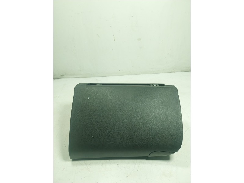 Recambio de guantera para kia cee´´d 1.6 gdi cat referencia OEM IAM 84510A2100WK  