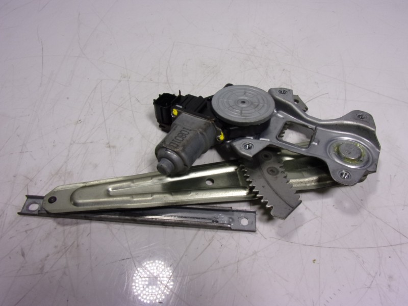 Recambio de elevalunas trasero derecho para nissan juke (f15) 1.5 turbodiesel cat referencia OEM IAM 827201U600 108010 82731CV01