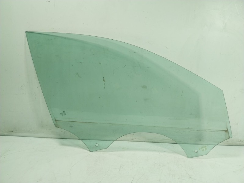 Recambio de cristal puerta delantero derecho para volkswagen passat berlina (cb2) 2.0 tdi referencia OEM IAM 3G0845202  