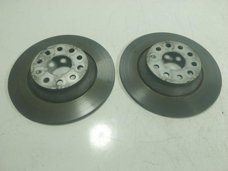 Recambio de disco freno trasero para volkswagen passat berlina (cb2) 2.0 tdi referencia OEM IAM 3Q0615601A  