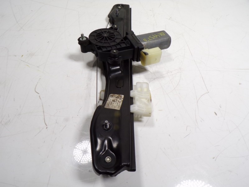 Recambio de elevalunas trasero derecho para bmw serie 1 lim. (f20) 2.0 turbodiesel referencia OEM IAM 51357281884 34000012M11 67