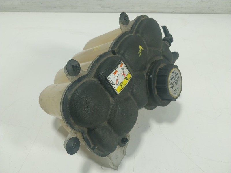 Recambio de deposito expansion para jaguar xf ii (x260) 2.0 d referencia OEM IAM T2H4044  