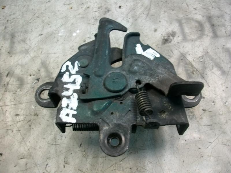 Recambio de cerradura capot para toyota yaris (ncp1/nlp1/scp1) 1.4 d-4d linea luna referencia OEM IAM   