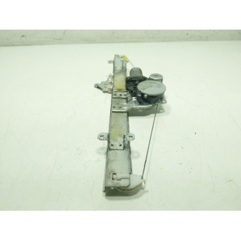 ELEVALUNAS DELANTERO IZQUIERDO 807215FA0A 