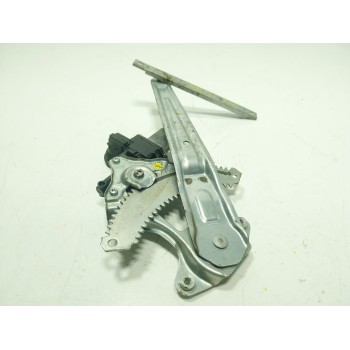 ELEVALUNAS TRASERO DERECHO 827205FA0A 827315RB04 