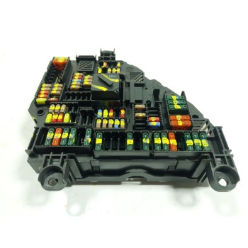 CAJA RELES / FUSIBLES 61149234423 923442301 