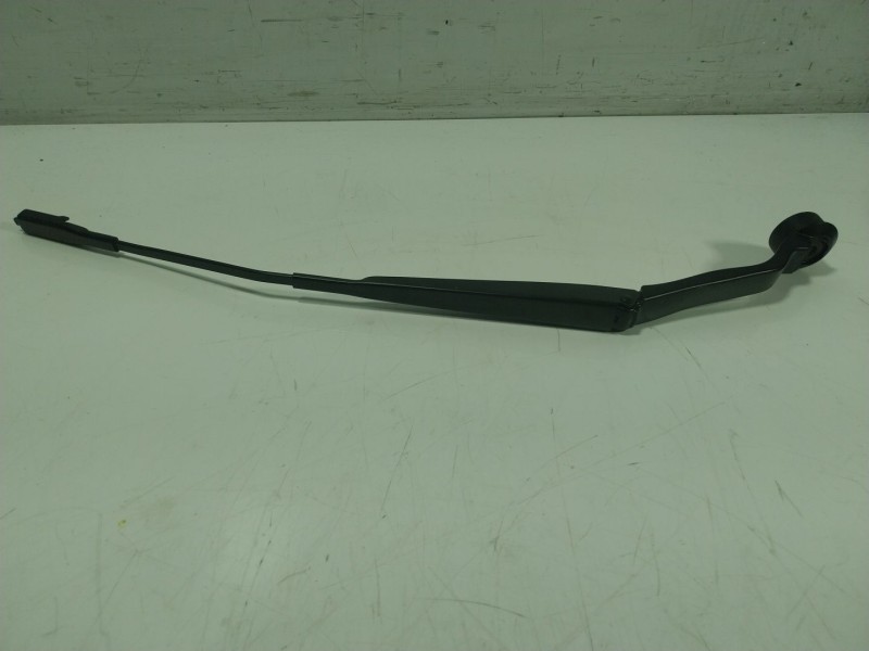 Recambio de brazo limpia delantero derecho para ford kuga 1.5 ecoboost cat referencia OEM IAM 2303597  