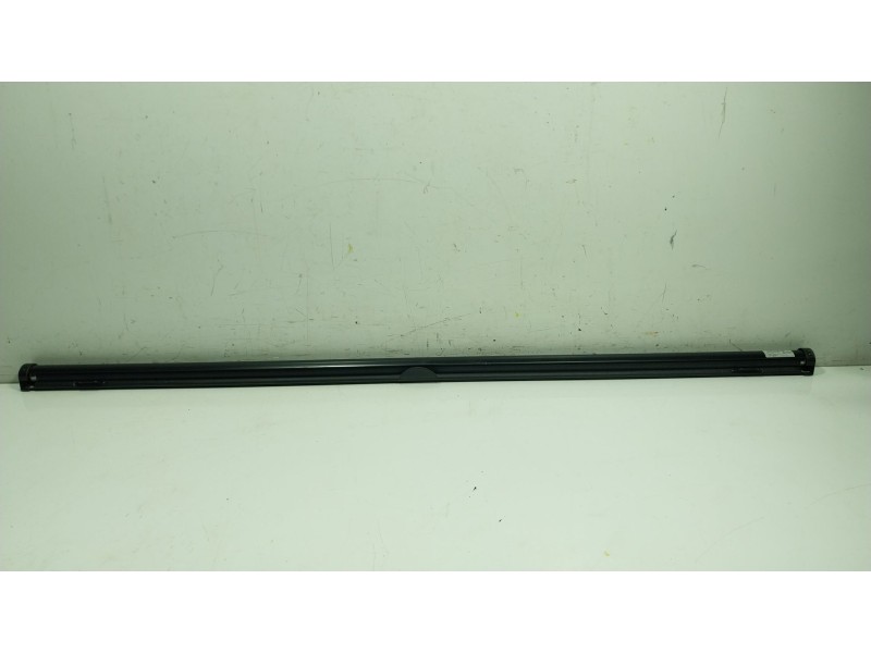 Recambio de bandeja trasera para mercedes-benz clase g (w463) g 350 d (463.348) referencia OEM IAM A4638100009 A4638100009 