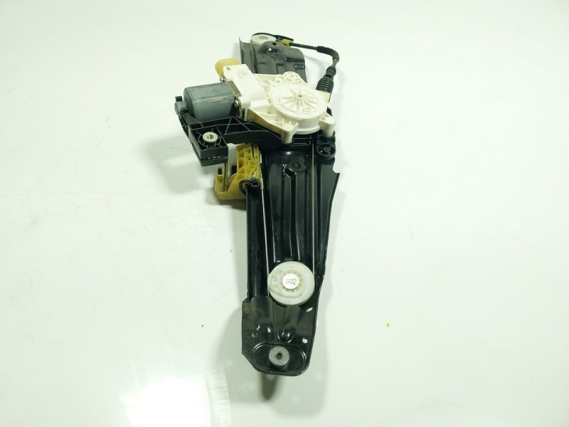 Recambio de elevalunas trasero derecho para bmw 7 (f01, f02, f03, f04) 740 d xdrive referencia OEM IAM 51357182616 963239 