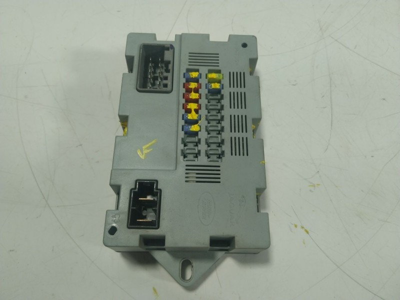 Recambio de caja reles / fusibles para jaguar xf ii (x260) 2.0 d referencia OEM IAM C2D23644 CPLA14Q073AA 