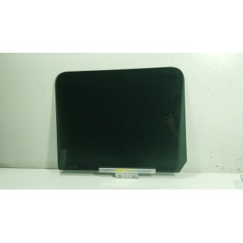 CRISTAL PUERTA TRASERO DERECHO A4637350910 
