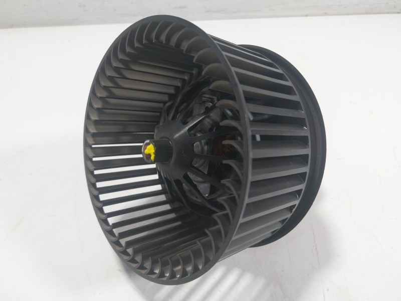 Recambio de motor calefaccion para ford kuga 1.5 ecoboost cat referencia OEM IAM 1696006 AV6N18456AA 