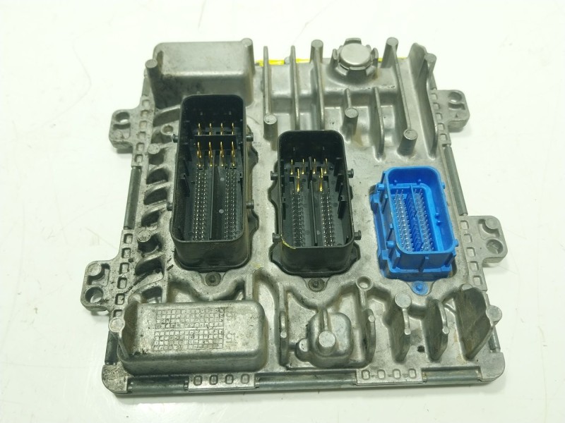 Recambio de centralita motor uce para opel astra k (b16) 1.6 cdti (68) referencia OEM IAM 55498848 55501607 