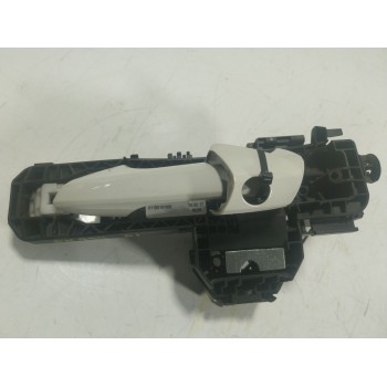 MANETA EXTERIOR DELANTERA IZQUIERDA A2047601700 