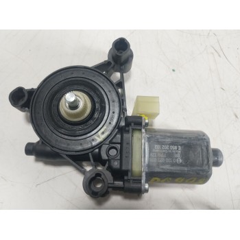 MOTOR ELEVALUNAS DELANTERO IZQUIERDO 5Q0959802C 5Q0959802C 