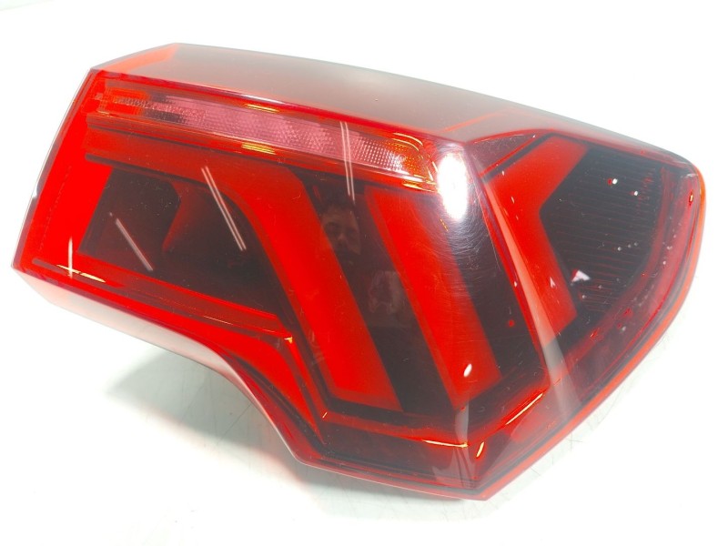 Recambio de piloto trasero derecho para audi q3 (f3b) 35 tdi referencia OEM IAM 83A945092B 83A945092B 