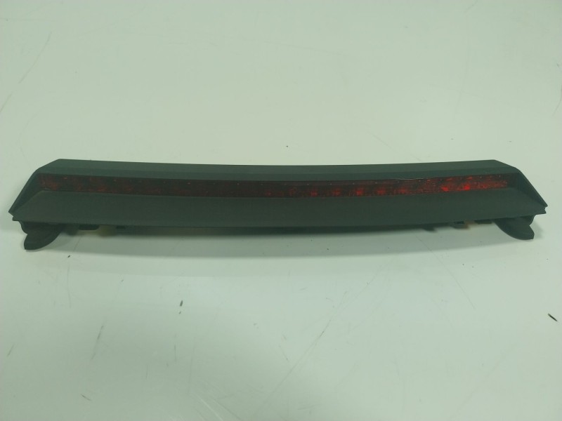 Recambio de piloto trasero central para audi tt (8n3/8n9) 1.8 20v turbo referencia OEM IAM 8N8945097A01C 8N8945097A 