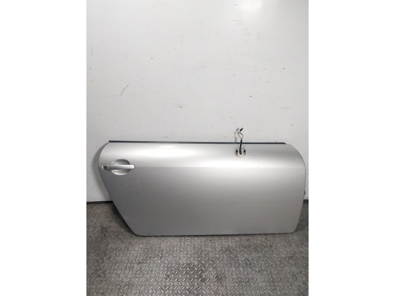 Recambio de puerta delantera derecha para audi tt (8n3/8n9) 1.8 20v turbo referencia OEM IAM 8N0831052C  