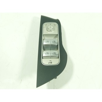 MANDO ELEVALUNAS DELANTERO IZQUIERDO A1679059903 A1679059903 