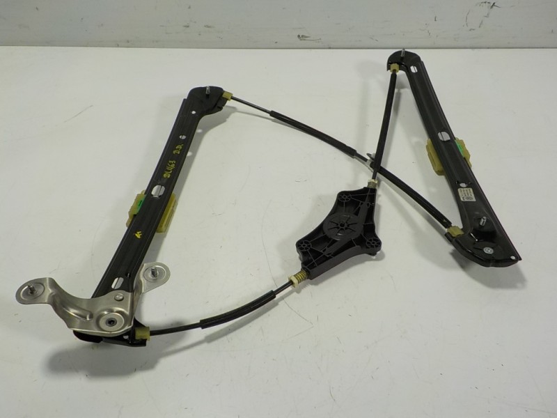 Recambio de elevalunas delantero derecho para volkswagen golf vii lim. (bq1) 1.0 tsi referencia OEM IAM 5G4837462H 5G4837462H 