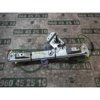 ELEVALUNAS DELANTERO DERECHO 