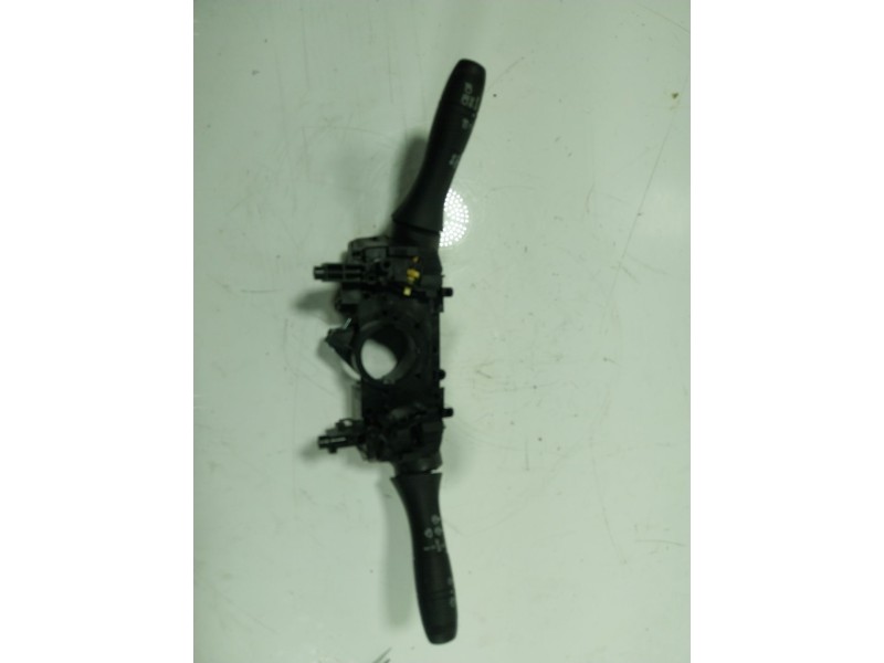 Recambio de mando luces para dacia sandero 0.9 tce referencia OEM IAM  255670975R 