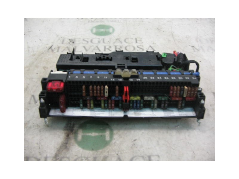 Recambio de caja reles / fusibles para bmw serie 3 berlina (e46) 2.0 16v diesel cat referencia OEM IAM   