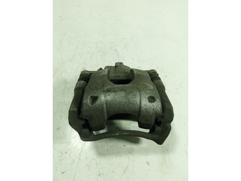 Recambio de pinza freno delantera derecha para dacia sandero 0.9 tce referencia OEM IAM   