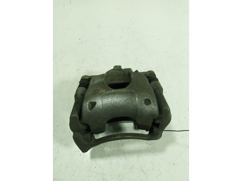 Recambio de pinza freno delantera izquierda para dacia sandero 0.9 tce referencia OEM IAM   