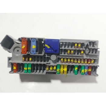 CAJA RELES / FUSIBLES 6114935031303 