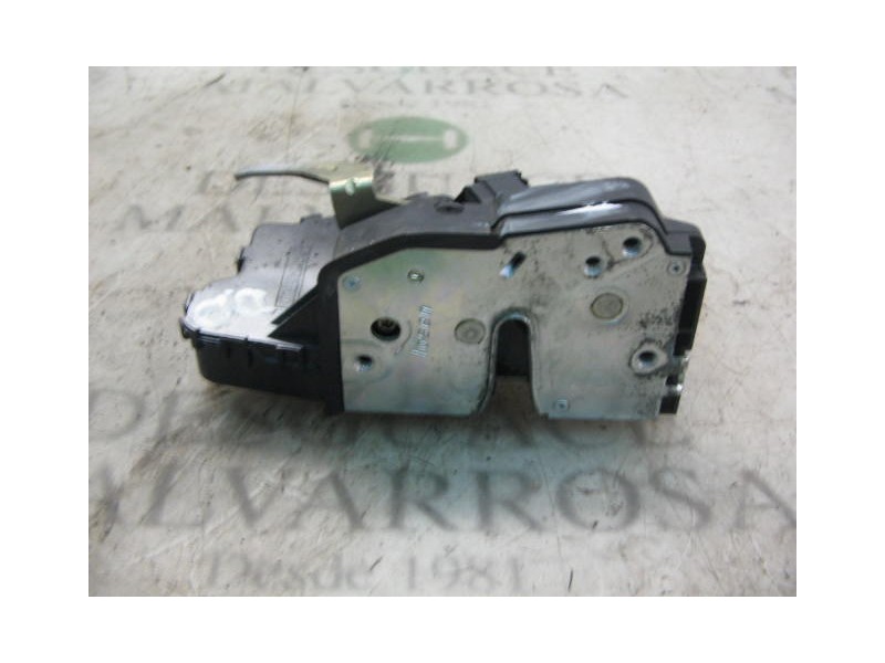 Recambio de cerradura puerta delantera derecha para bmw serie 3 berlina (e46) 2.0 16v diesel cat referencia OEM IAM   