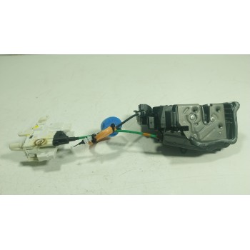 CERRADURA PUERTA TRASERA DERECHA 51227477704 5122747770403 