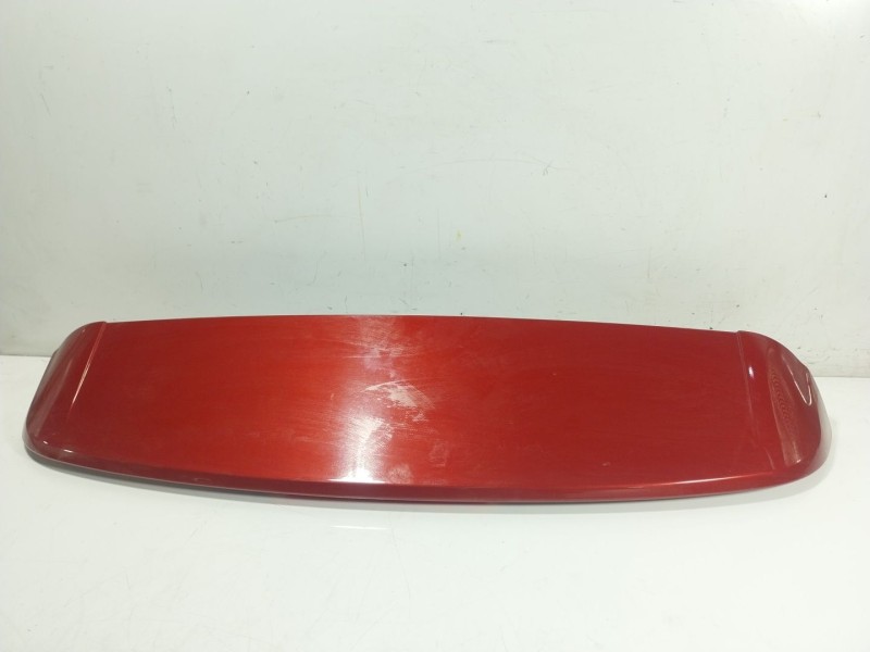 Recambio de aleron trasero para kia cee´d (jd) 1.4 crdi 90 referencia OEM IAM 87211A2000  