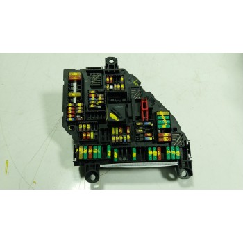 CAJA RELES / FUSIBLES 61149264923 926492302 