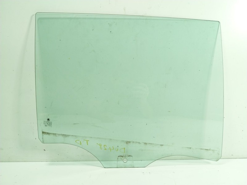 Recambio de cristal puerta trasero derecho para skoda fabia iii (nj3) 1.0 referencia OEM IAM 6V6845206A  