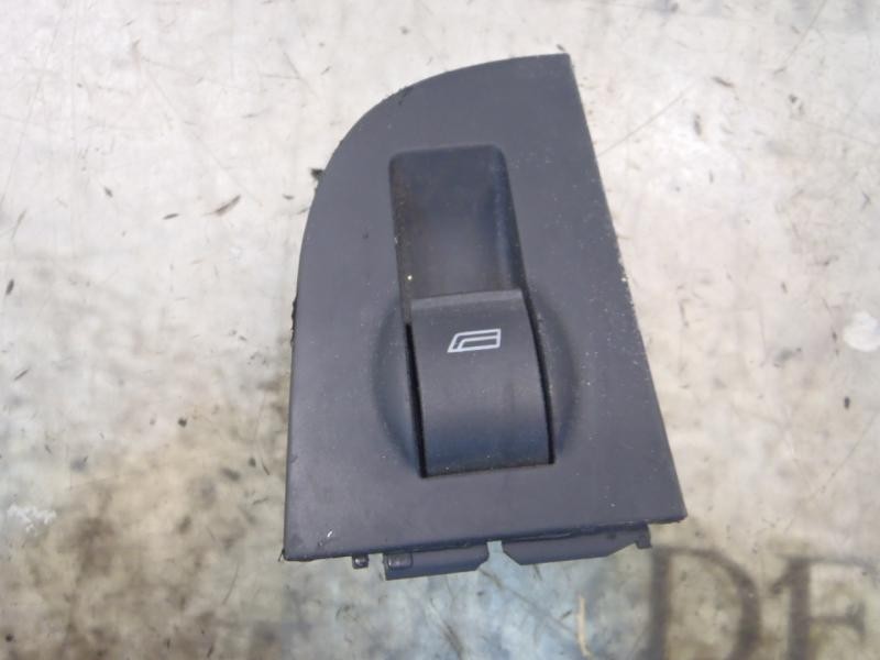 Recambio de mando elevalunas trasero derecho para audi rs 6 berlina (4b4) rs 6 berlina referencia OEM IAM 4B0959855A4PK 4B095985