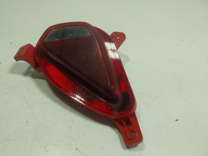 Recambio de piloto marcha atras para kia xceed (cd) 1.0 t-gdi referencia OEM IAM 92406J7300 9240617300 